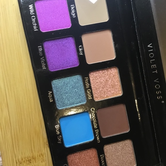 Violet Voss essentials 2 pallet pro series - Picture 4 of 8